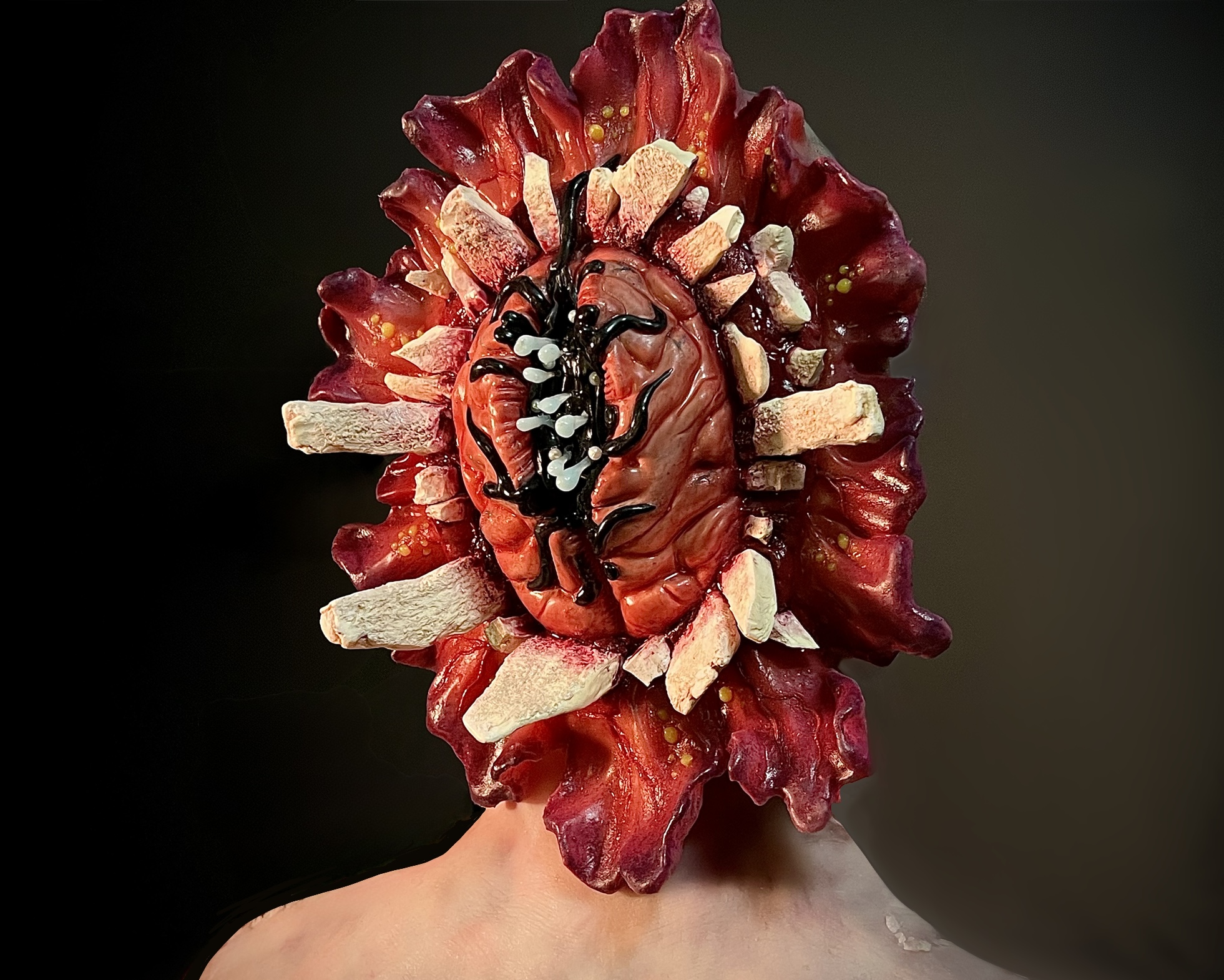 Skull Ripper 3/4 view in black box  