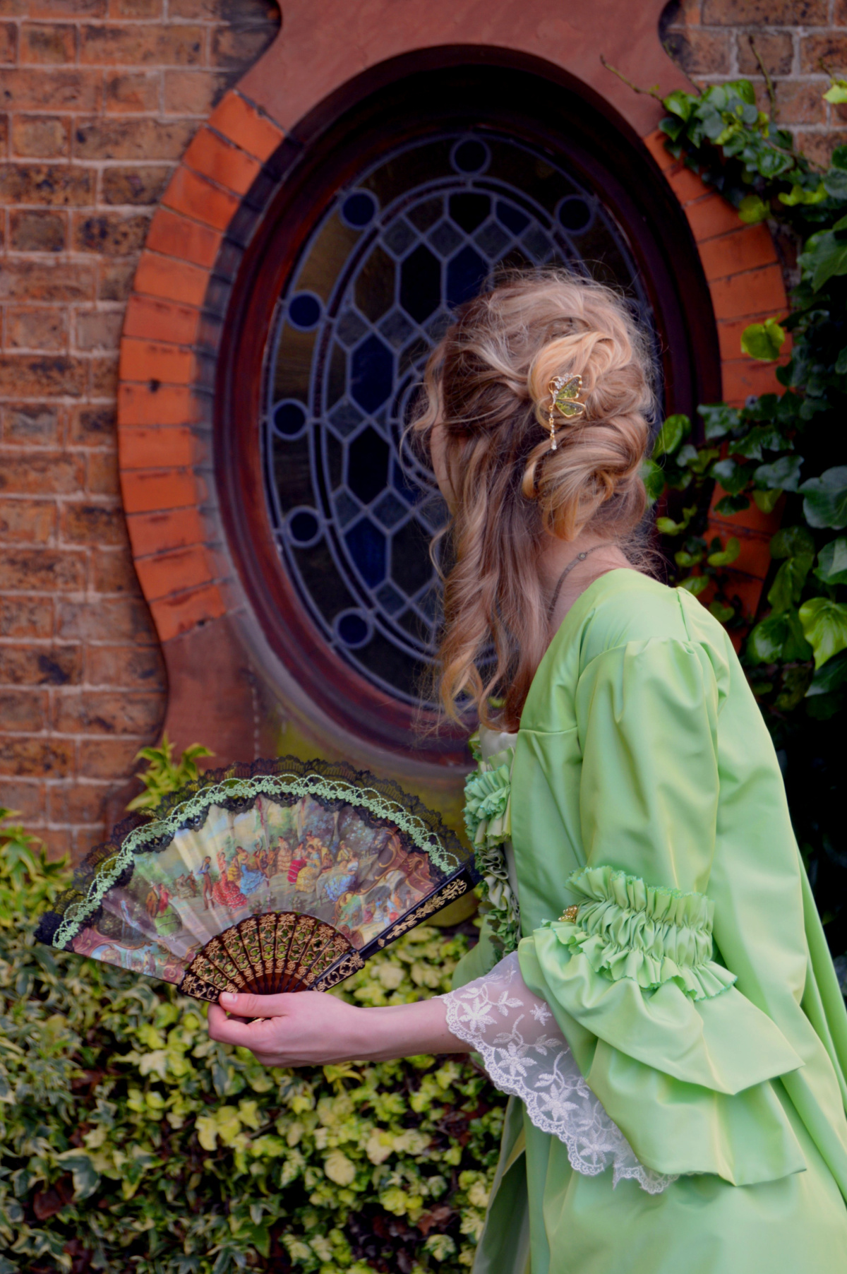 Full detail of a 1770s Georgian dress