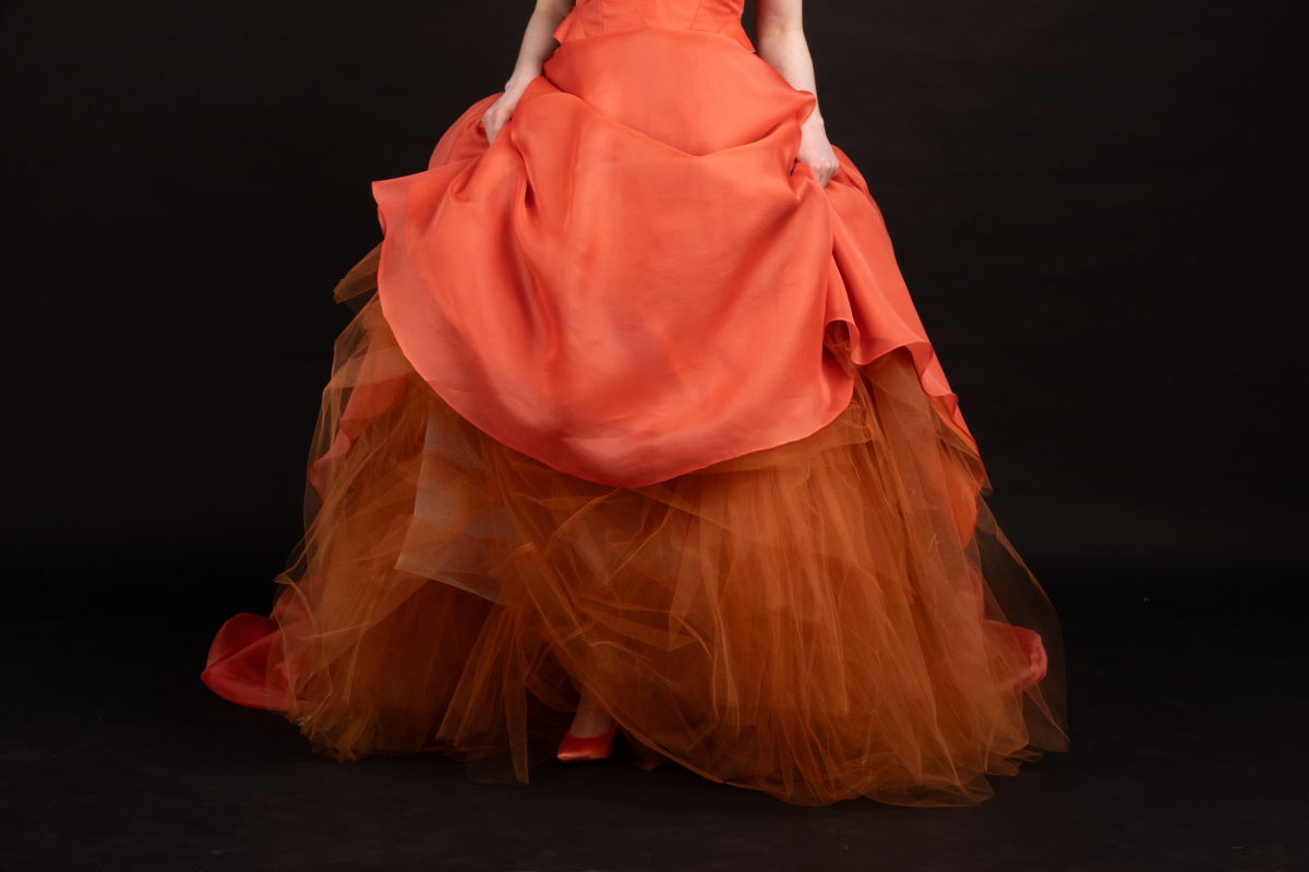 Layered skirt with tulle