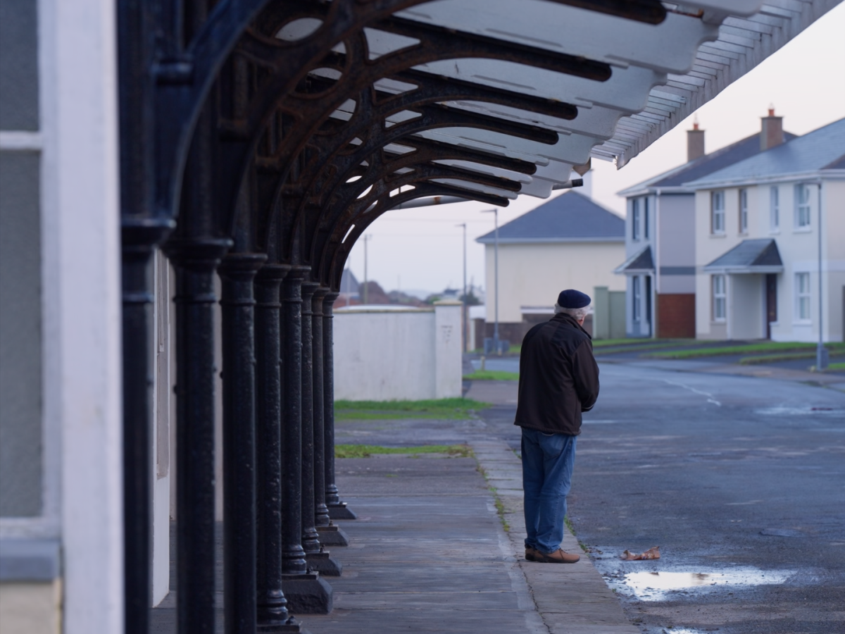 Tommy waiting for train