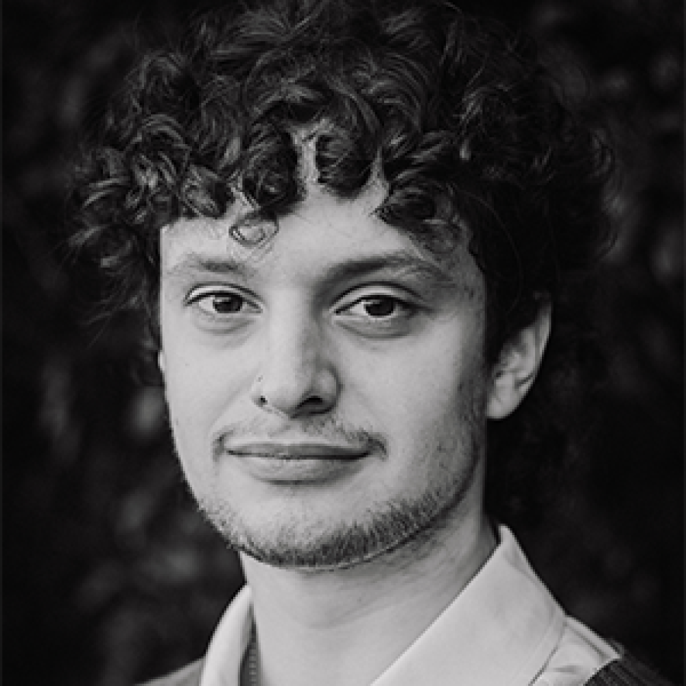 Headshot Calin Dragoi